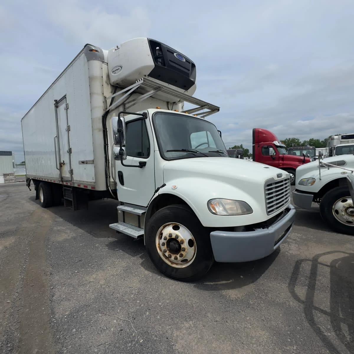 2019 Freightliner M2 106 in Syracuse, NY — photo 3