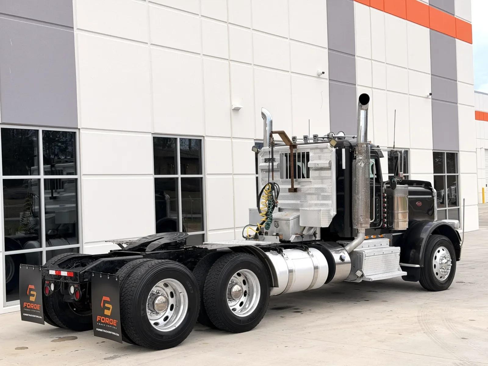 2012 Peterbilt 389 in Greer, SC — photo 5