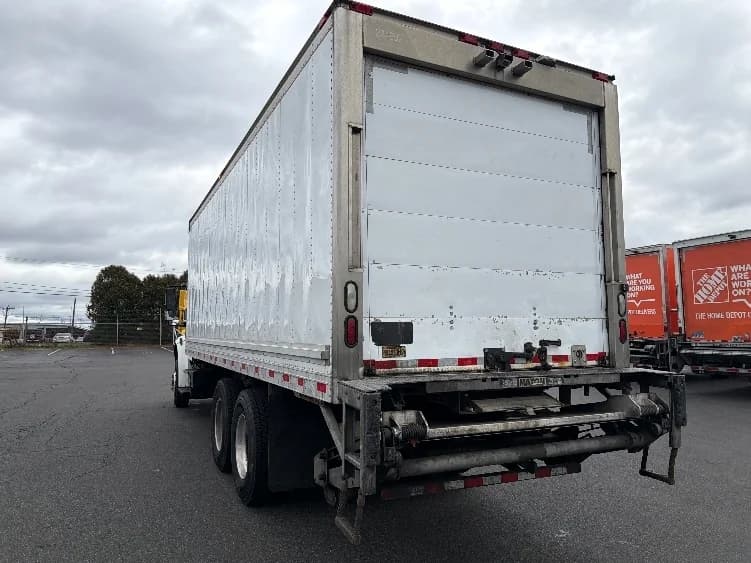 2019 Freightliner M2 106 in Chicopee, MA — photo 6