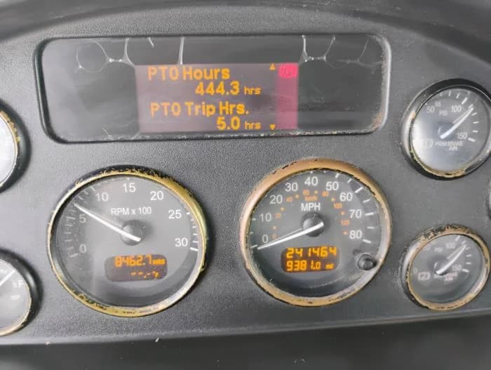 2019 Peterbilt in Tampa, FL — photo 18