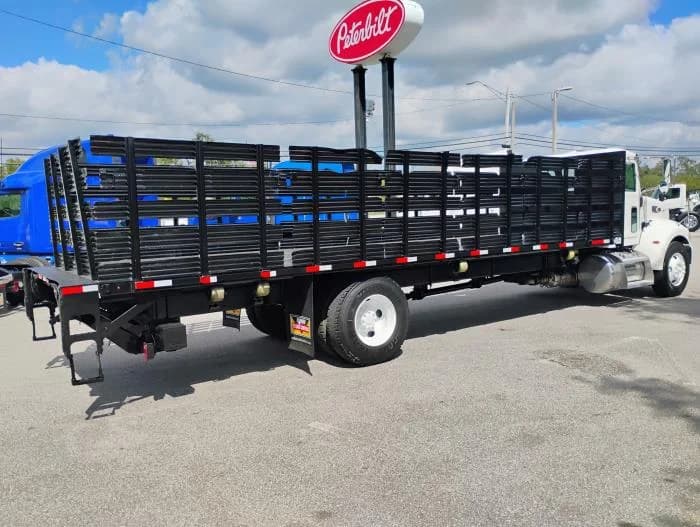 2019 Peterbilt in Tampa, FL — photo 7