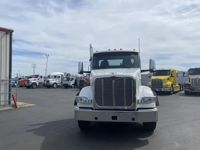 2027 Peterbilt 567 in Sylmar, CA — photo 7