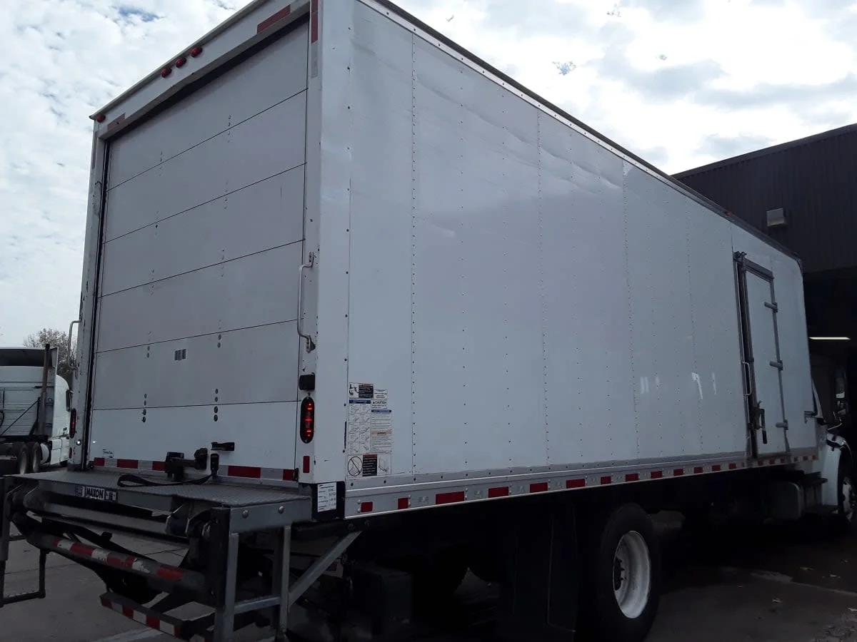 2019 Freightliner M2 106 in Kansas City, MO — photo 4