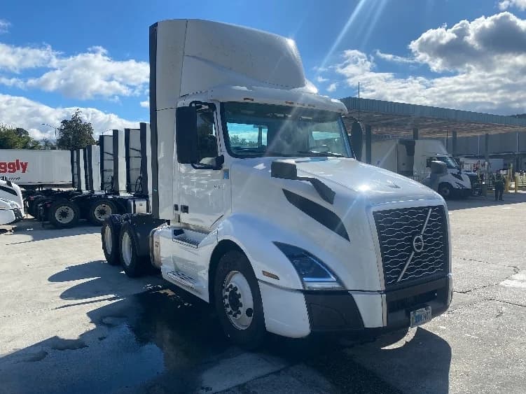 2020 Volvo VNL 300