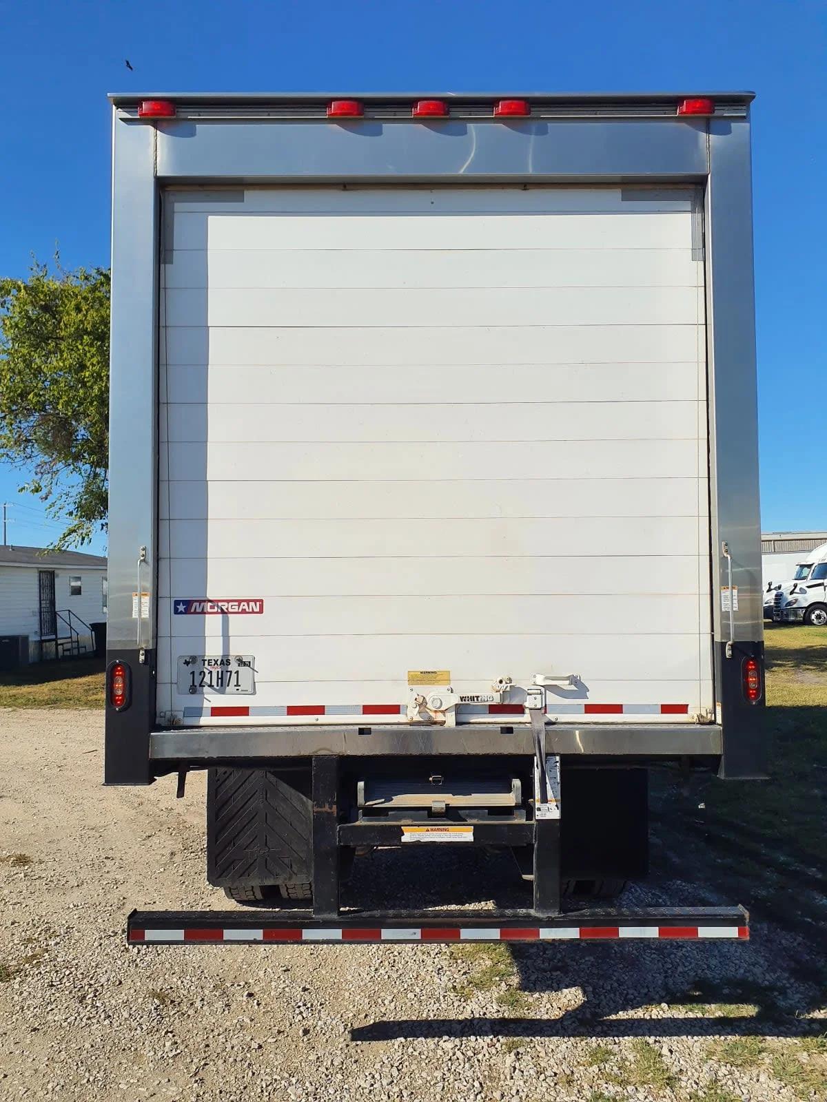 2018 Freightliner M2 106 in Converse, TX — photo 5