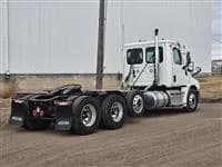 2025 Freightliner Cascadia in Sioux Falls, SD — photo 2