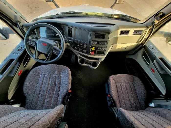 2024 Peterbilt 579 — photo 19
