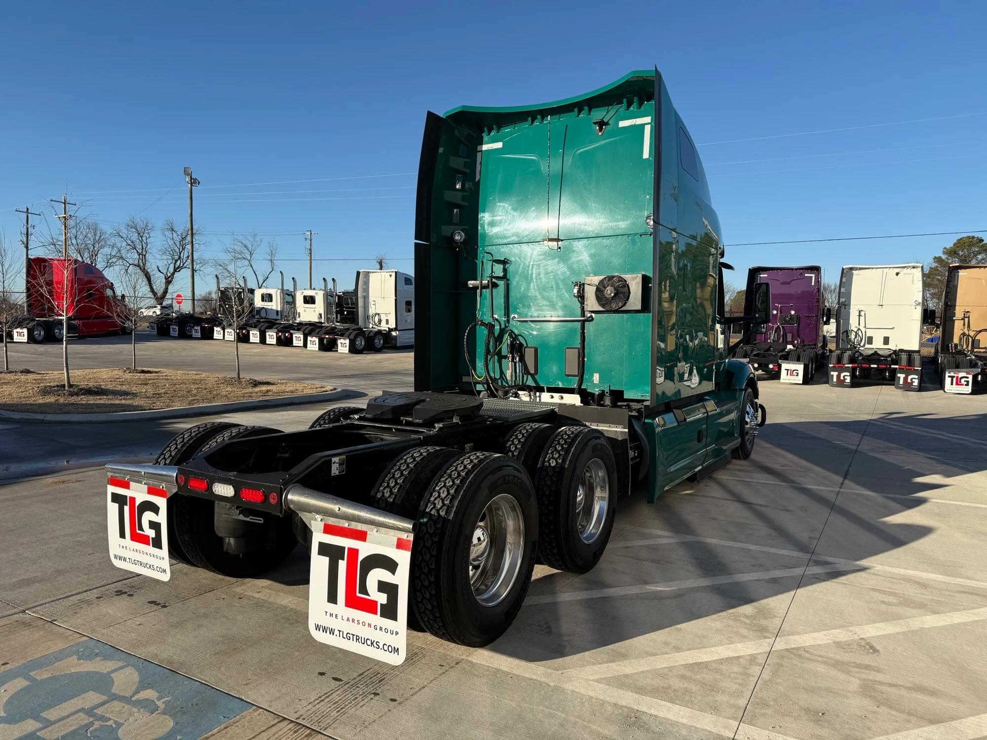 2023 Peterbilt 579 in Lowell, AR — photo 5