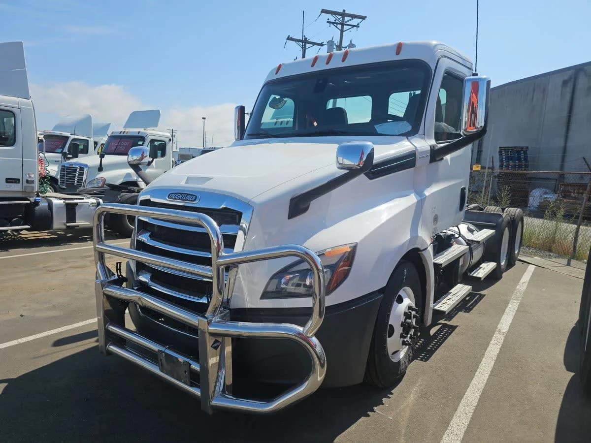 2020 Freightliner Cascadia