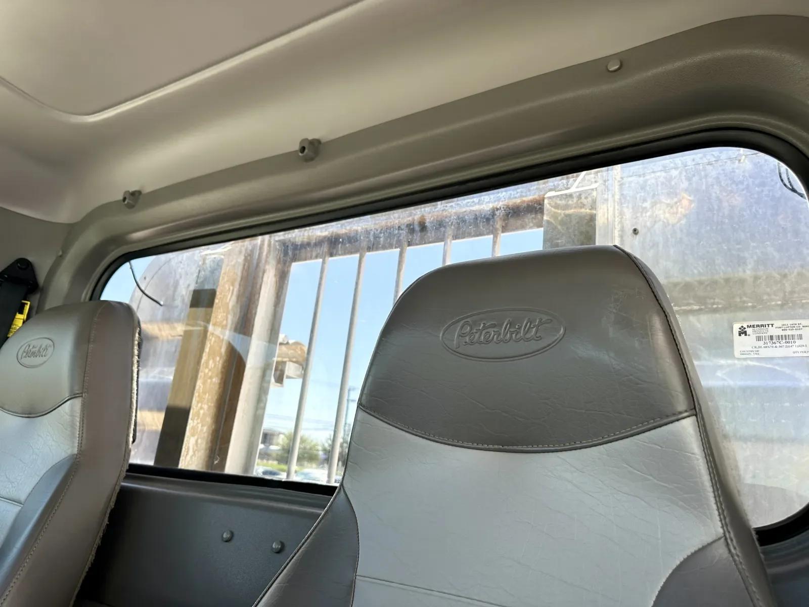 2019 Peterbilt 389 in Hutchins, TX — photo 20