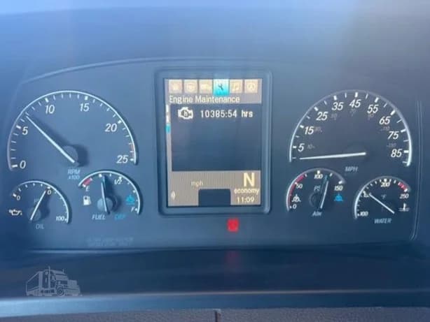 2023 Freightliner Cascadia in St. George, UT — photo 13