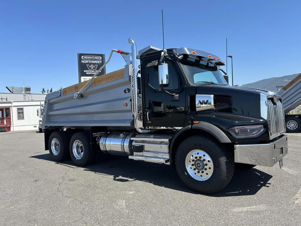 2024 Western Star 47X in Spokane, WA — photo 2