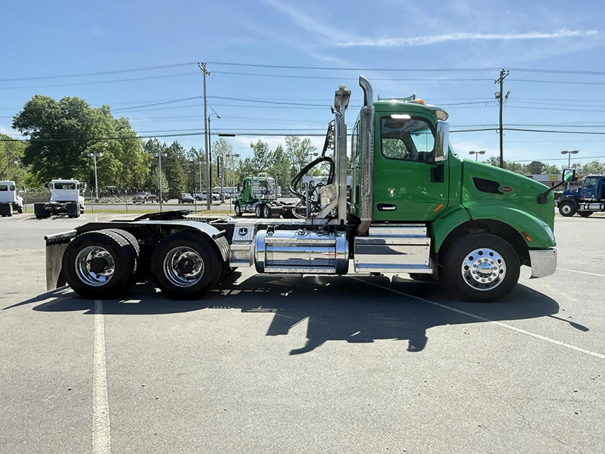 2020 Peterbilt 579 — photo 3