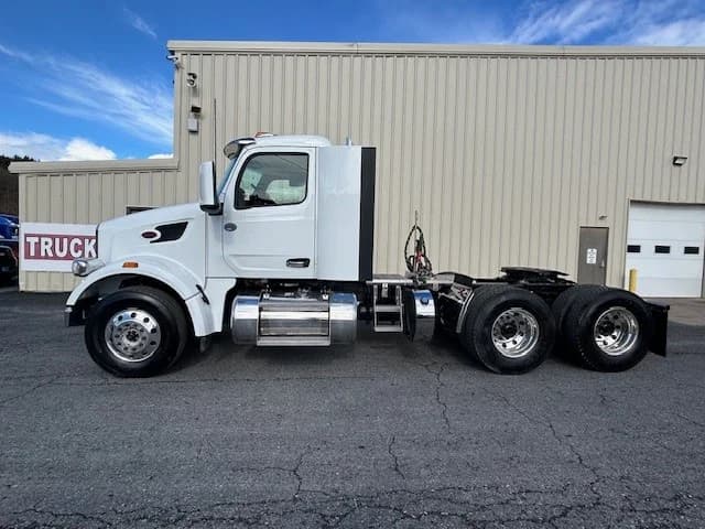 2025 Peterbilt 567 in CLEARFIELD, PA — photo 2