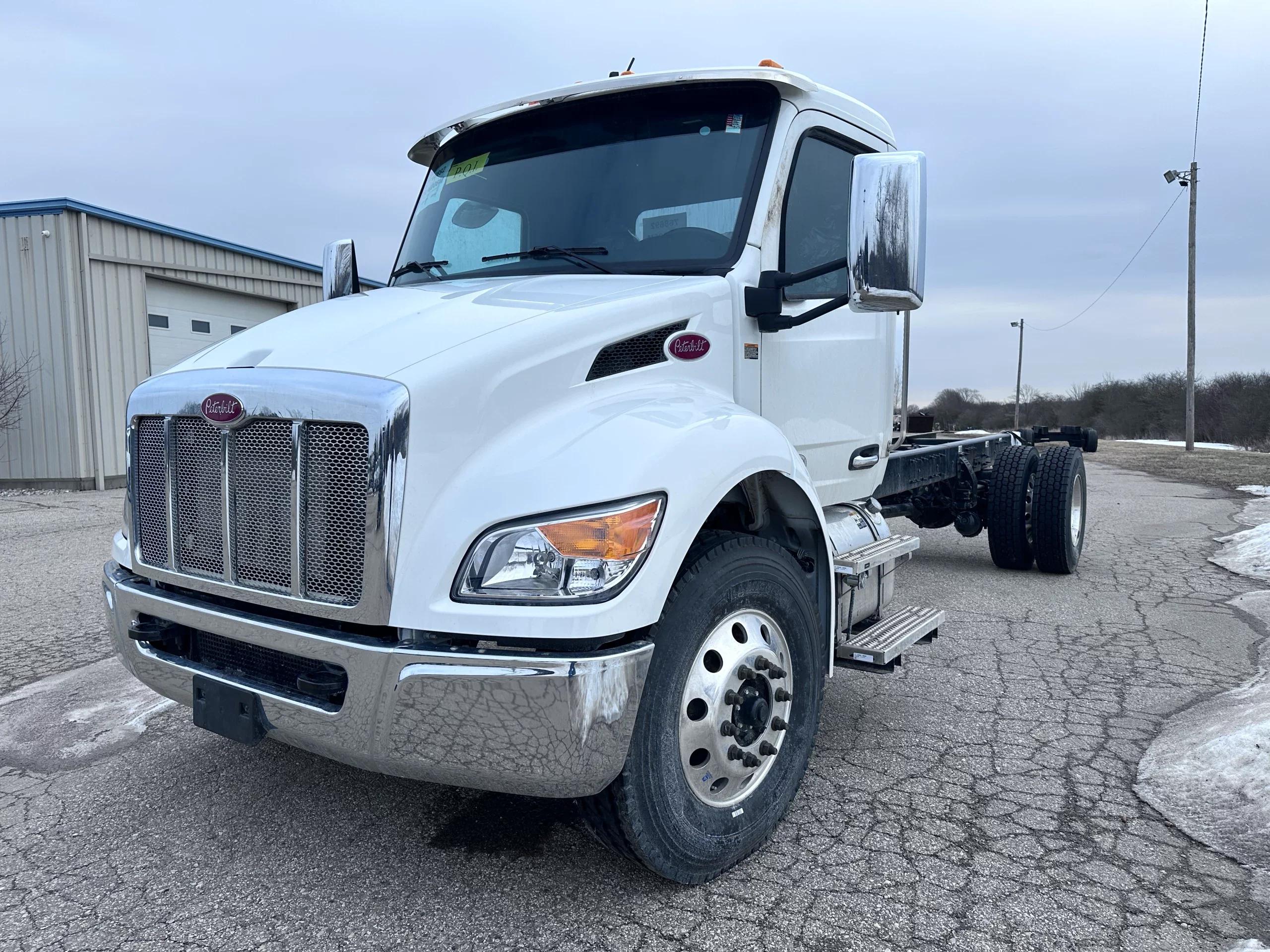 2026 Peterbilt 536
