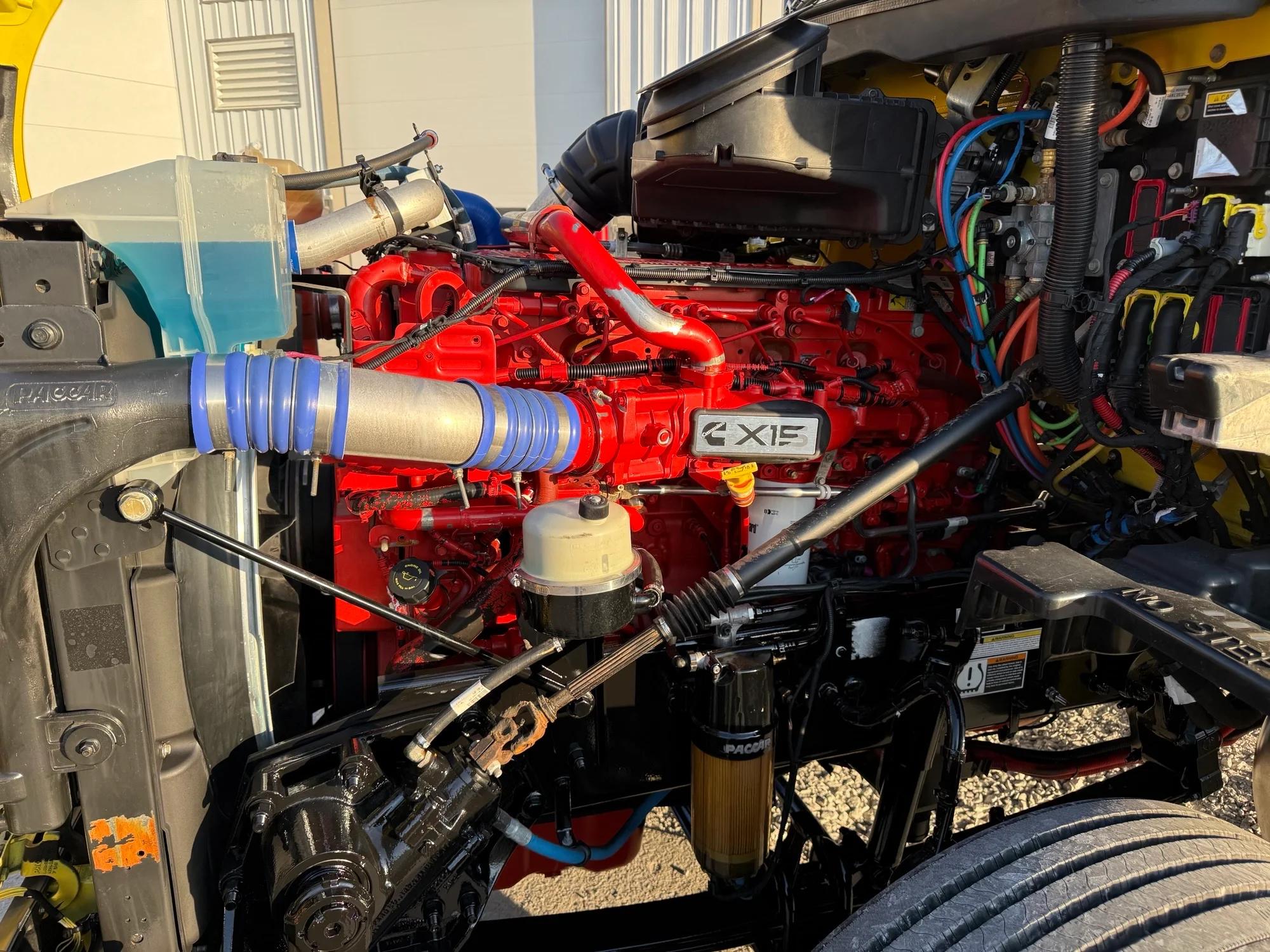 2021 Peterbilt 579 in Lowell, AR — photo 8