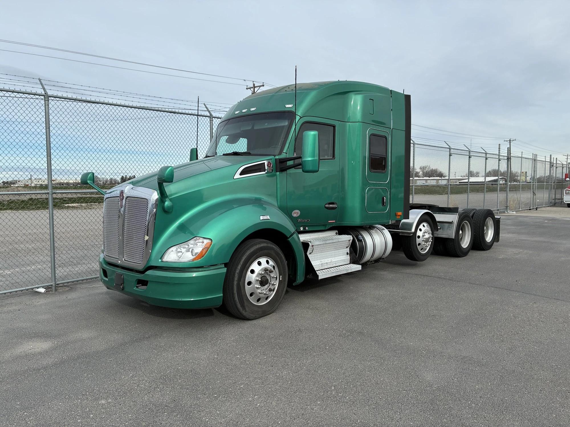 2020 Kenworth T680