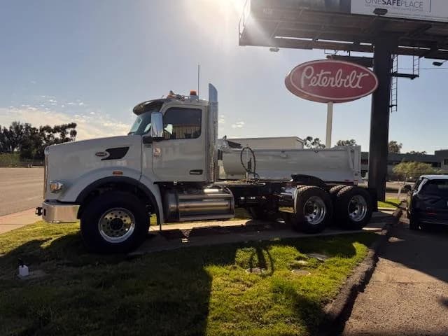2027 Peterbilt 567 in Sylmar, CA — photo 3