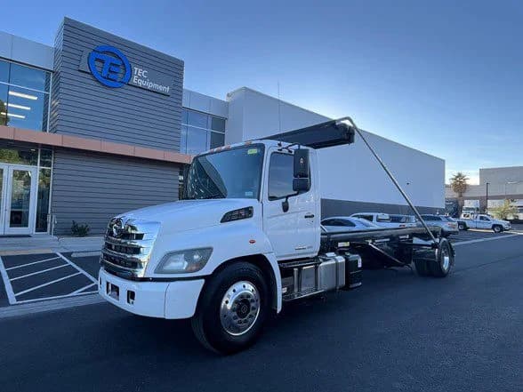 2018 Hino