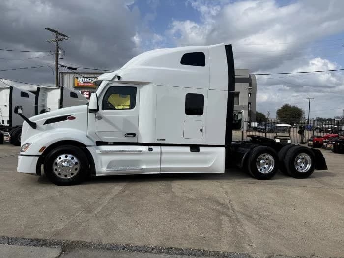2024 Peterbilt 579 — photo 38
