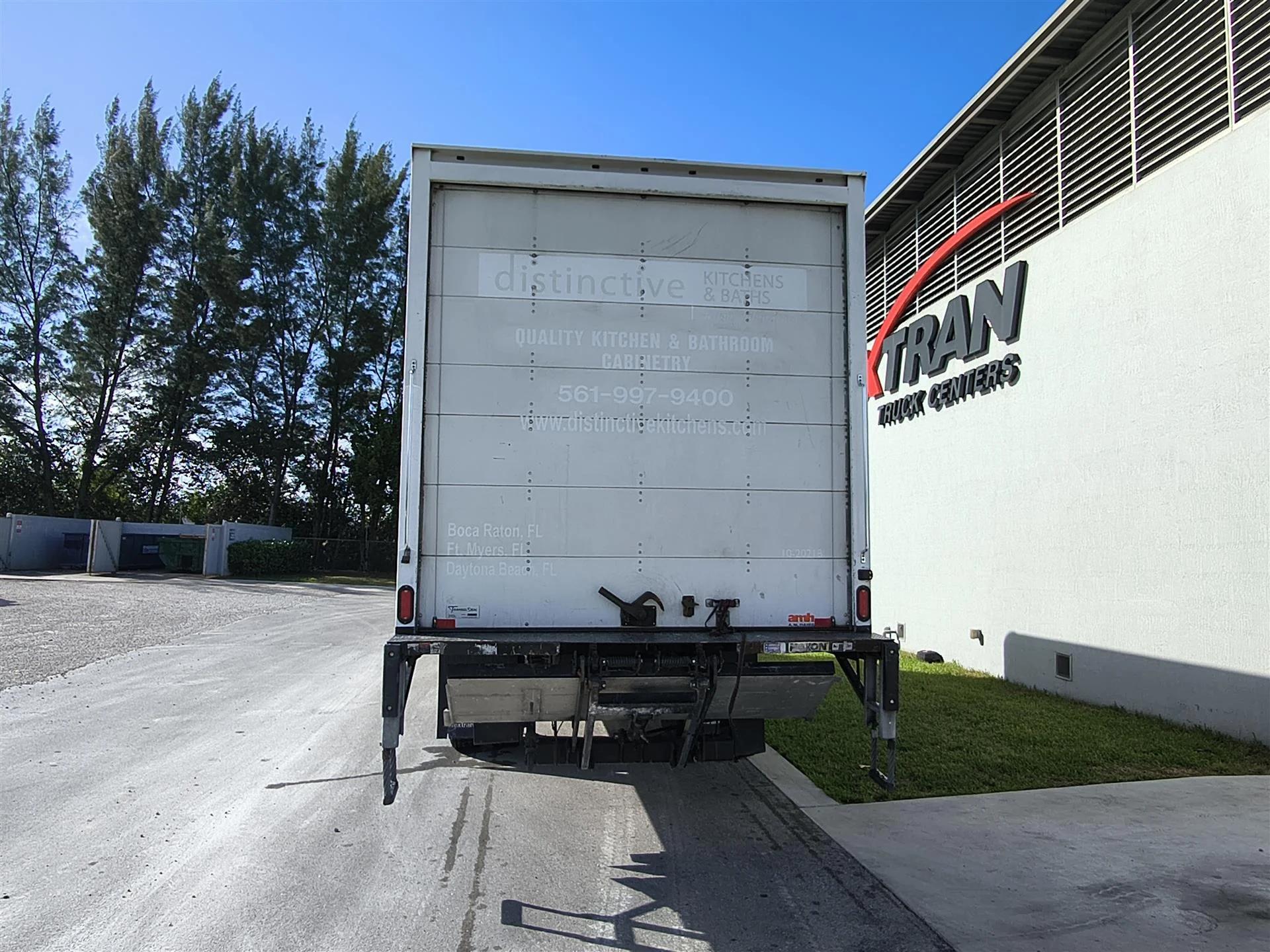 2020 Hino 268 in Fort Lauderdale, FL — photo 5