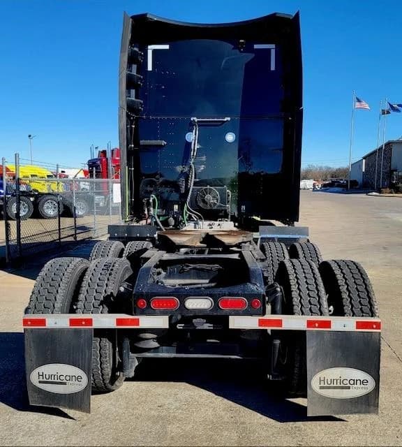 2022 Peterbilt 579 in Tulsa, OK — photo 11
