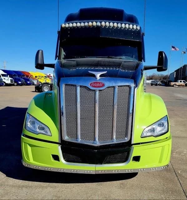 2022 Peterbilt 579 in Tulsa, OK — photo 10