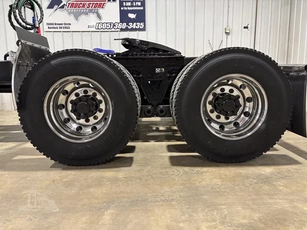 2012 Kenworth T800 in Hartford, SD — photo 10