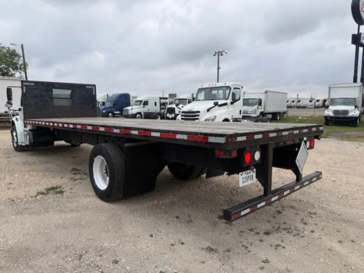 2018 Freightliner M2 106 in Converse, TX — photo 4