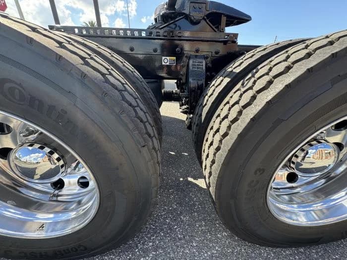 2026 Peterbilt 567 in Orlando, FL — photo 5