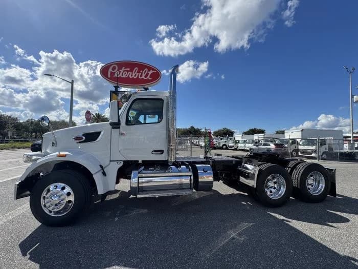 2026 Peterbilt 567 in Orlando, FL — photo 3