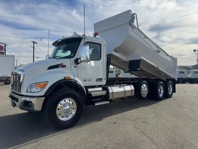 2026 Peterbilt 548 in Fontana, CA — photo 10