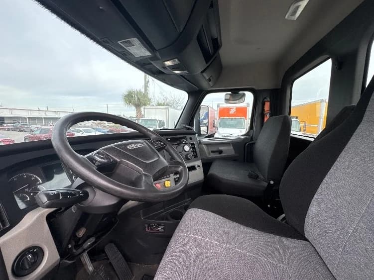 2019 Freightliner Cascadia in Ocala, FL — photo 10