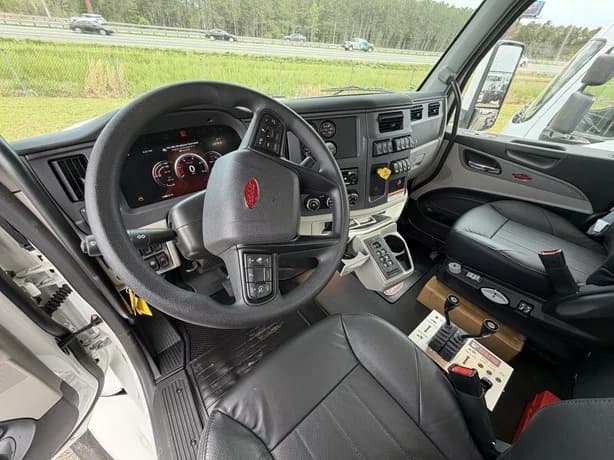 2025 Peterbilt 567 in GA — photo 5