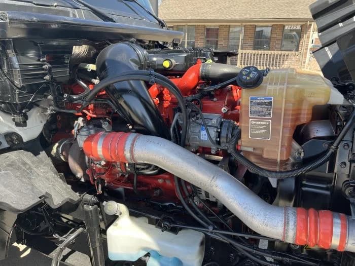 2022 International LT — photo 8
