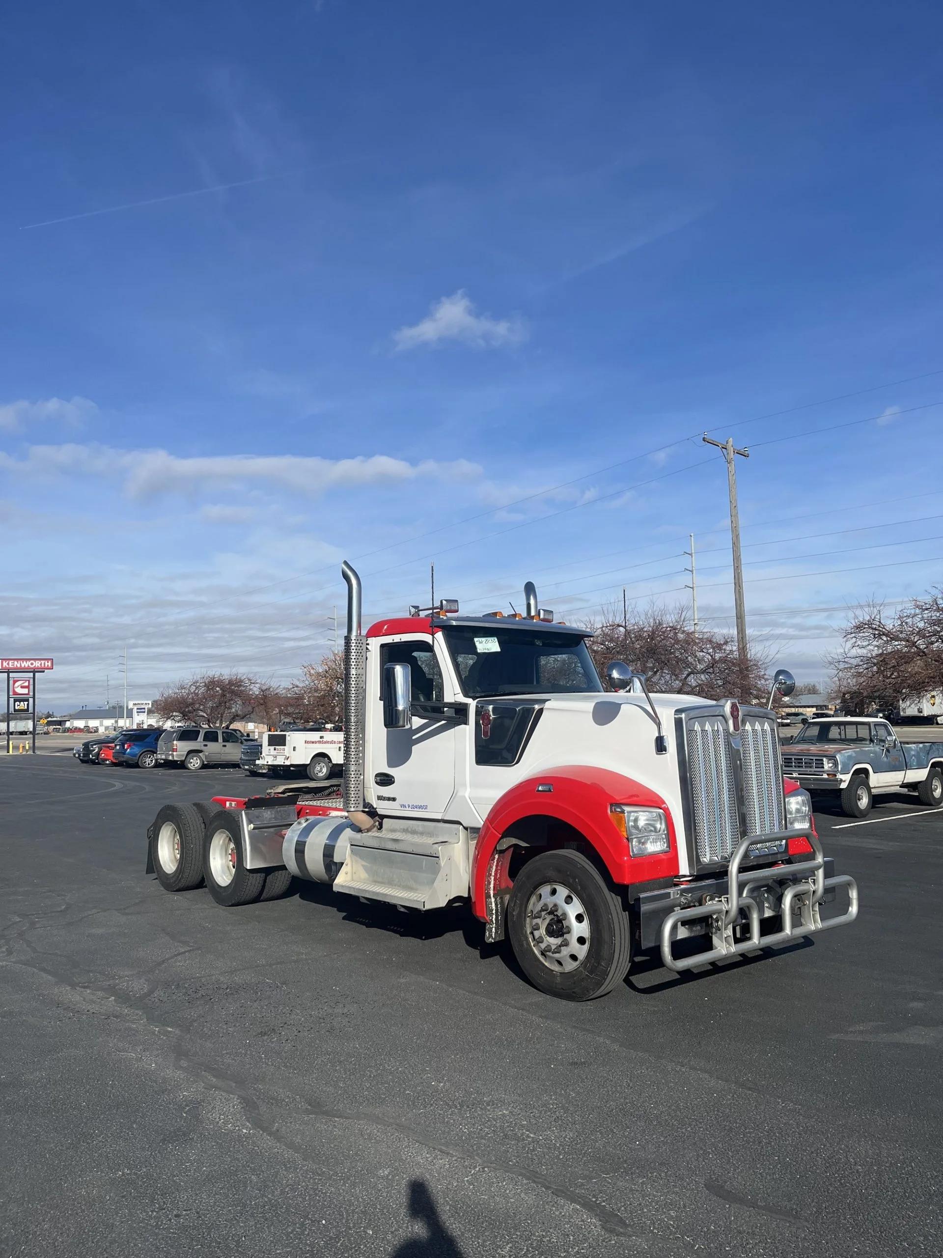 2023 Kenworth W990 in Pocatello, ID, ID — photo 3
