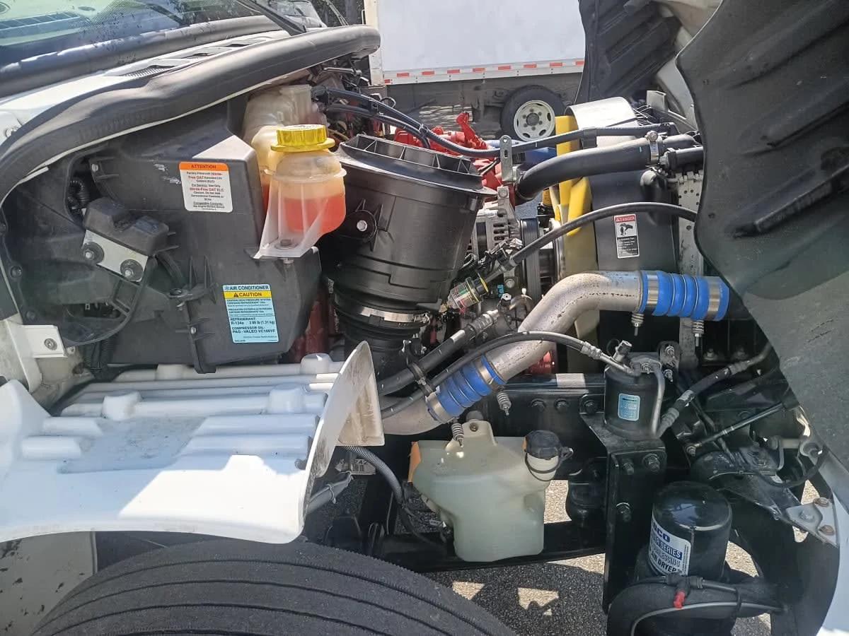 2022 Freightliner M2 106 in Jacksonville, FL — photo 11