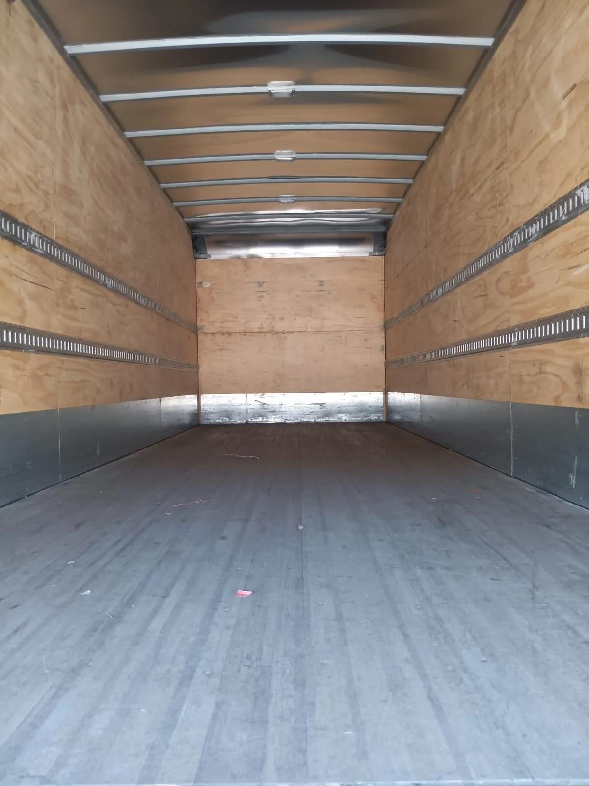 2022 Freightliner M2 106 in Jacksonville, FL — photo 8