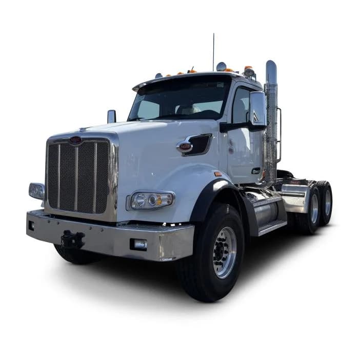 2027 Peterbilt 567 in Sylmar, CA