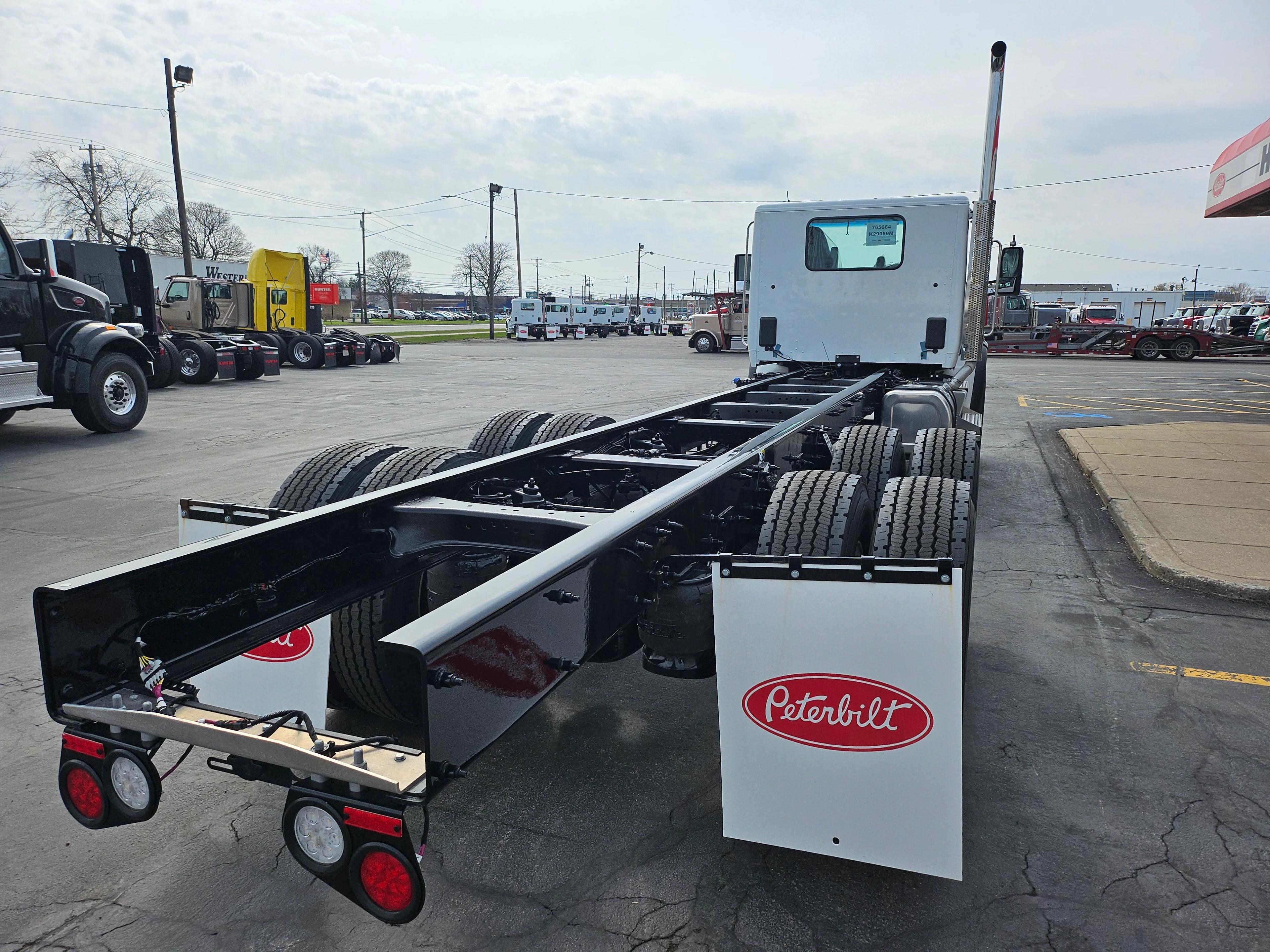 2025 Peterbilt 548 in BUFFALO, NY — photo 4