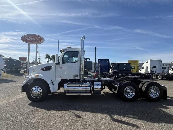 2026 Peterbilt 567 in Jacksonville, FL — photo 3