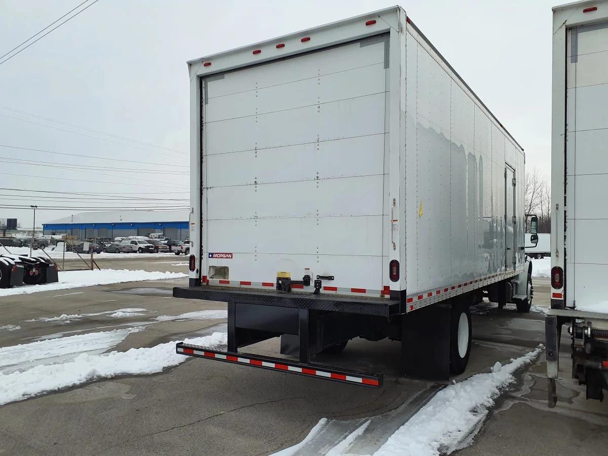 2020 Freightliner M2 106 in Indianapolis, IN — photo 4