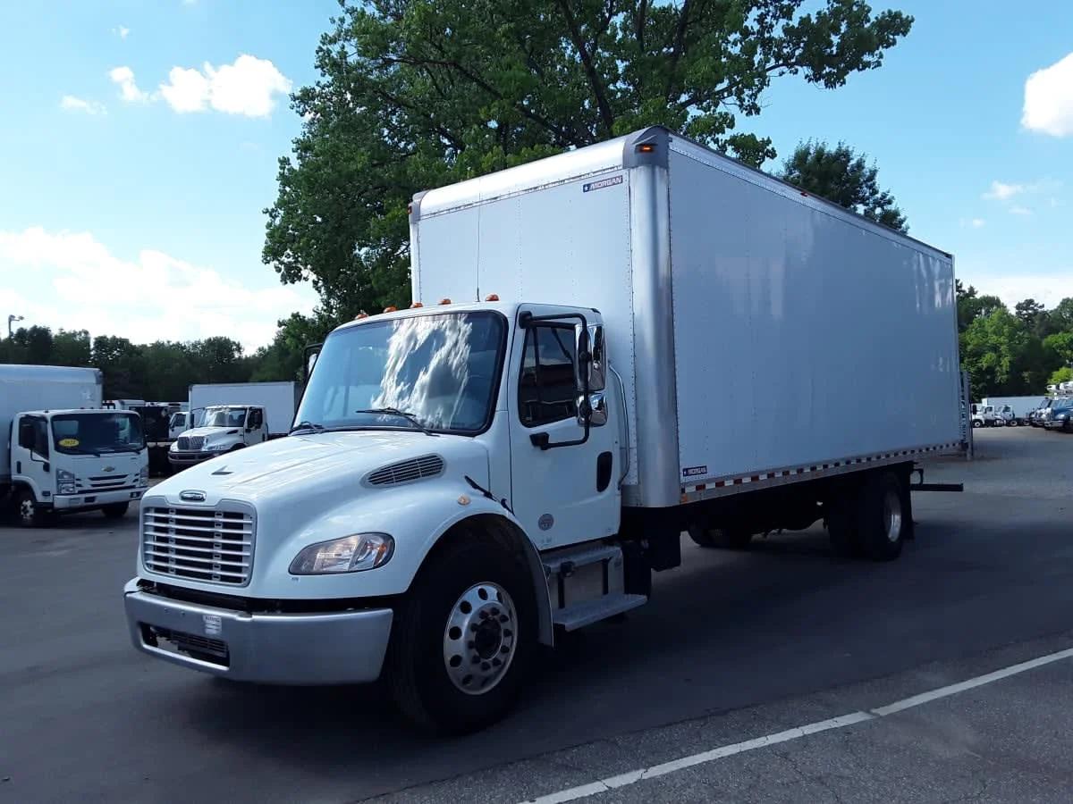 2018 Freightliner M2 106