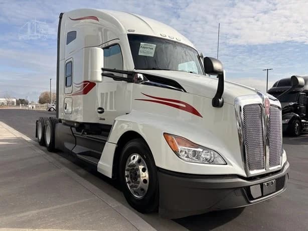 2023 Kenworth T680 in Salt Lake City, UT — photo 7