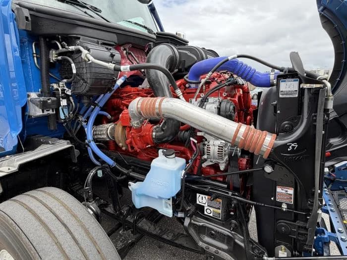 2027 Peterbilt 579 in Orlando, FL — photo 20