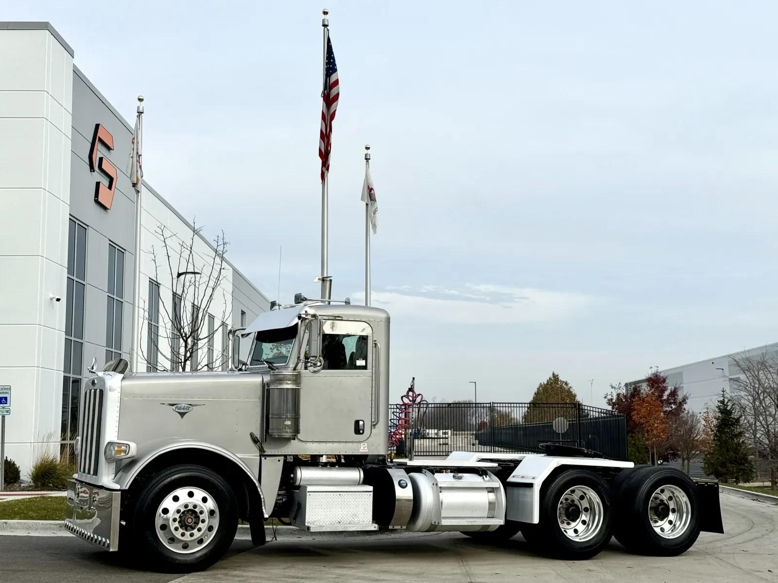 2011 Peterbilt 388