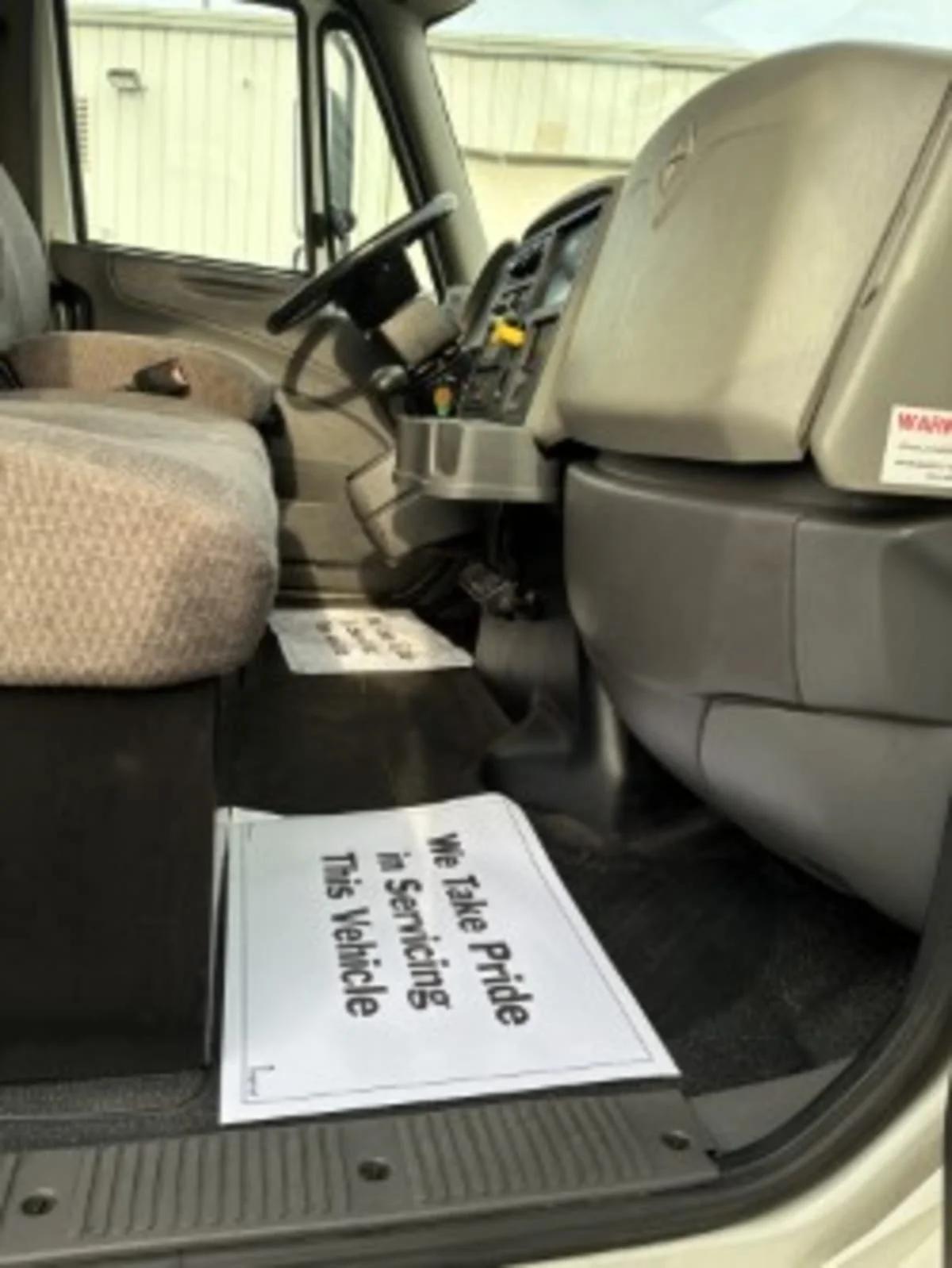 2019 International 4300 in Kearny, NJ — photo 8
