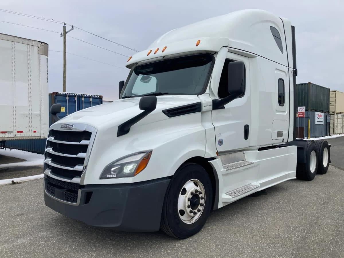 2022 Freightliner Cascadia