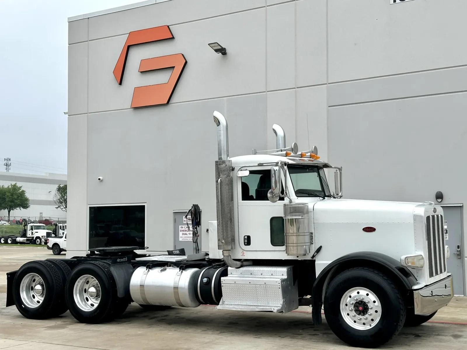 2013 Peterbilt 388