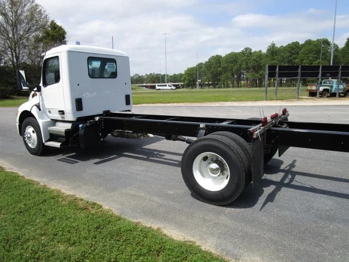 2025 Peterbilt 537 in Mobile, AL — photo 7